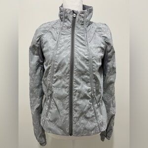 Womens Lululemon wind/running jacket